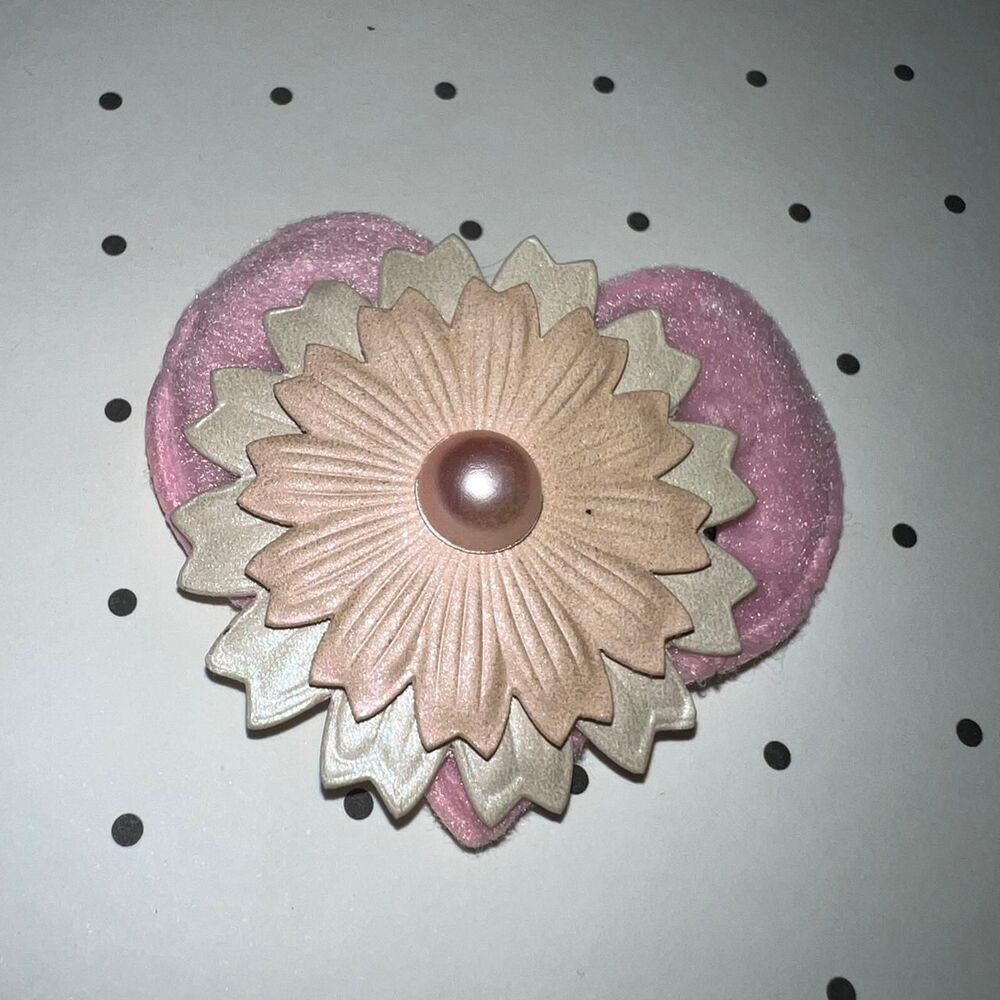 Kawaii Heart and Flower Hair Clip